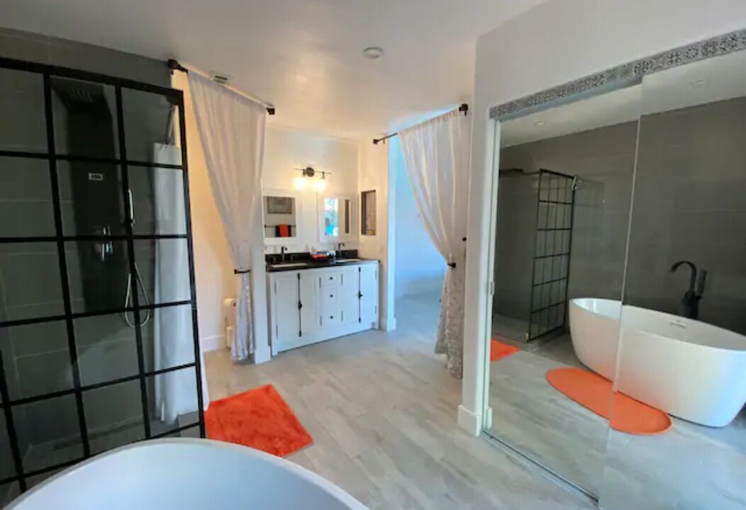 Photo of Bathroom in Desert Park Estates