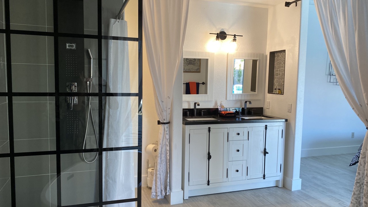 Photo of Kitchen in Desert Park Estates