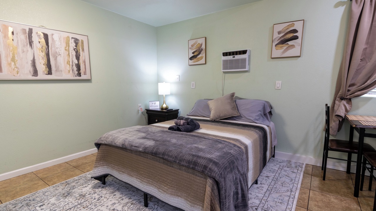 Photo of Bedroom in Tulare