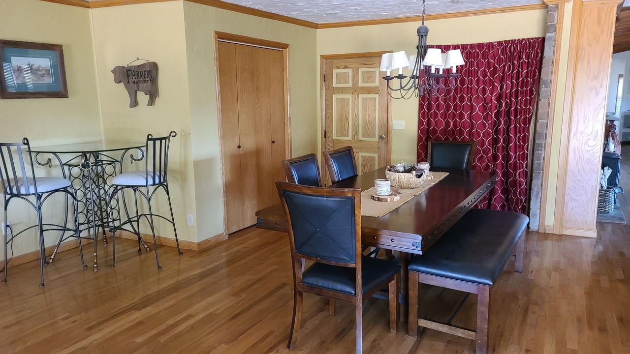 Photo of Livingroom in Coalinga