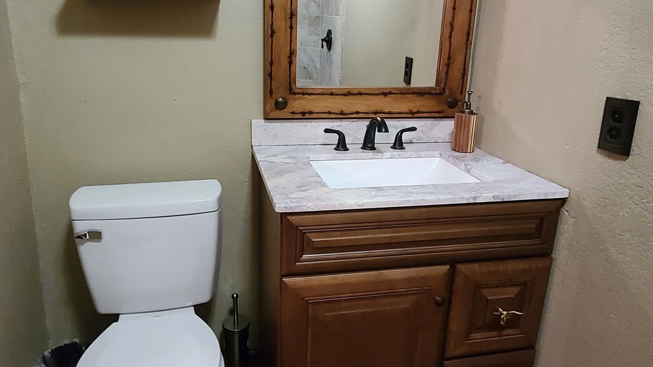 Photo of Bathroom in Coalinga