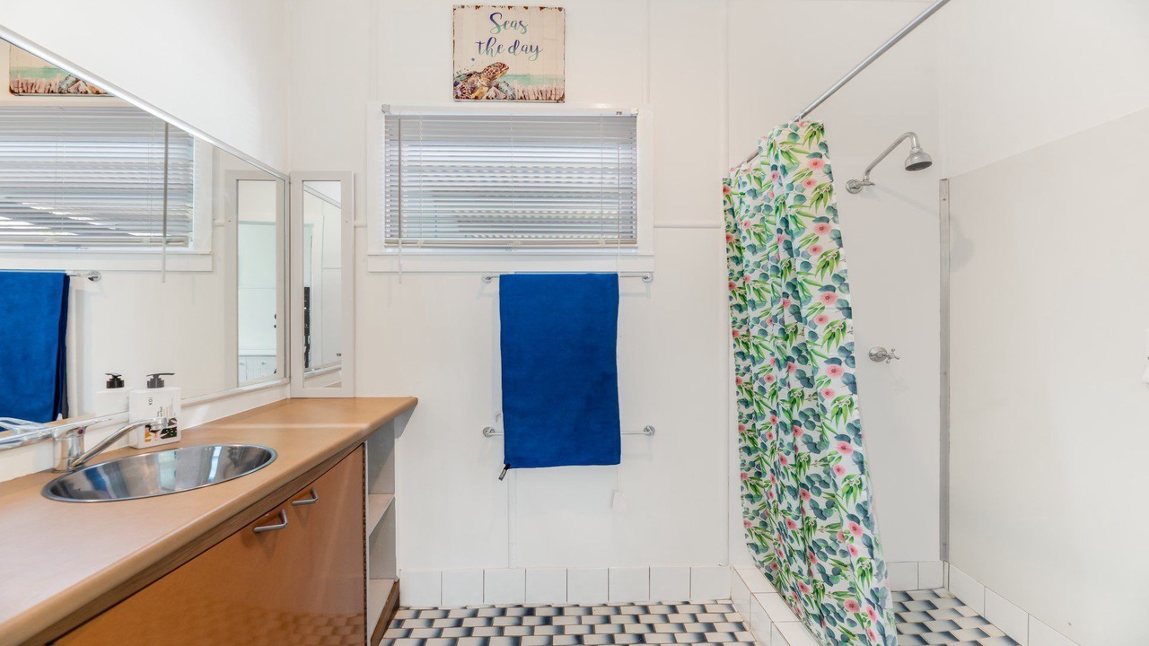 Photo of Bathroom in Golden Beach