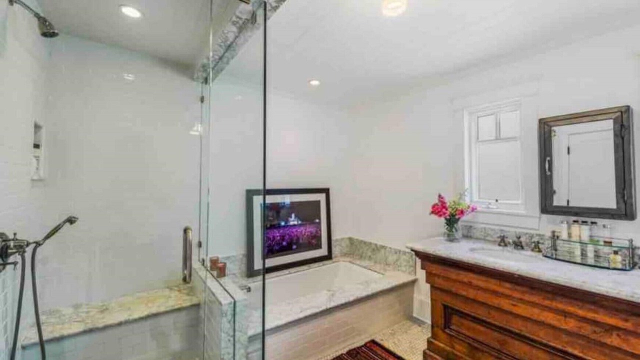 Photo of Bathroom in Central Malibu