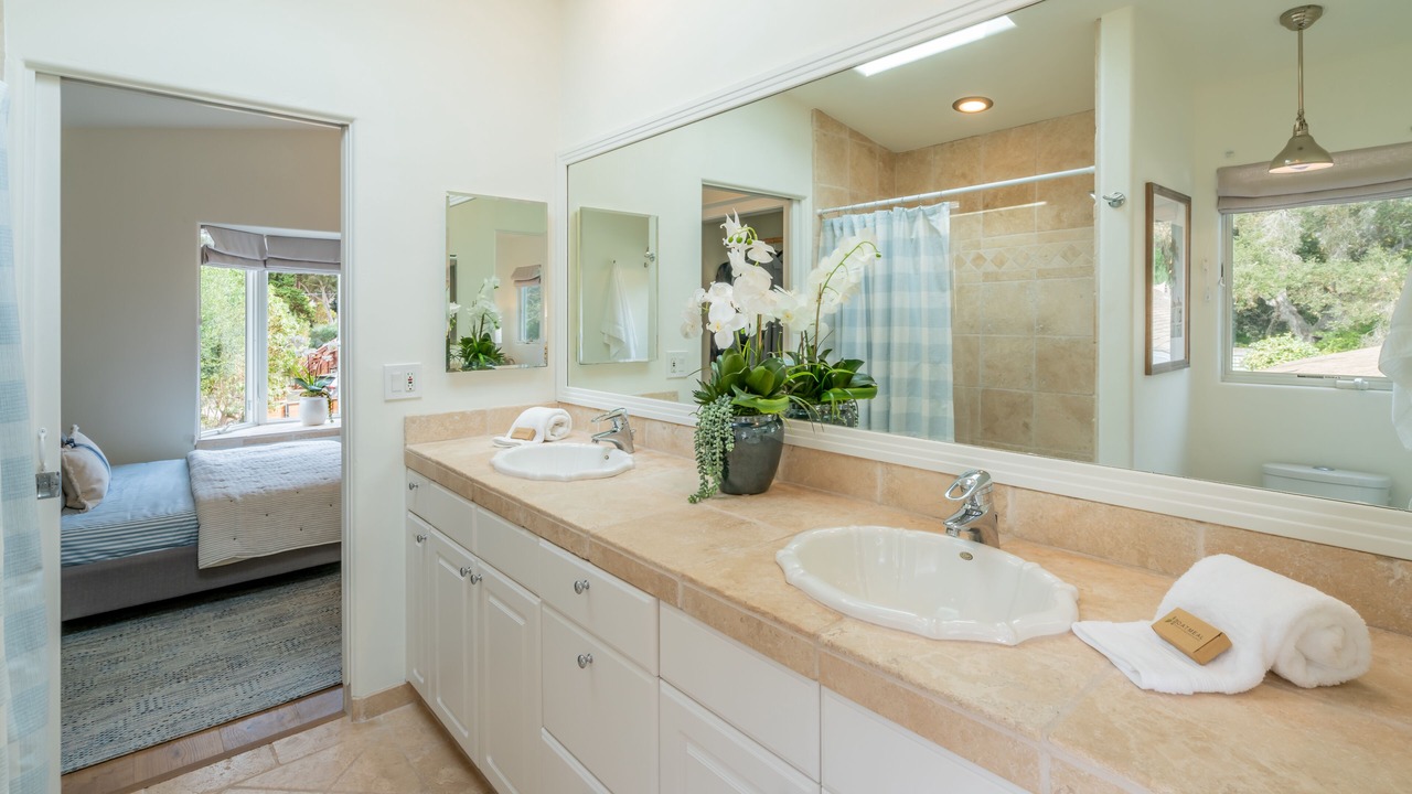 Photo of Bathroom in Montecito