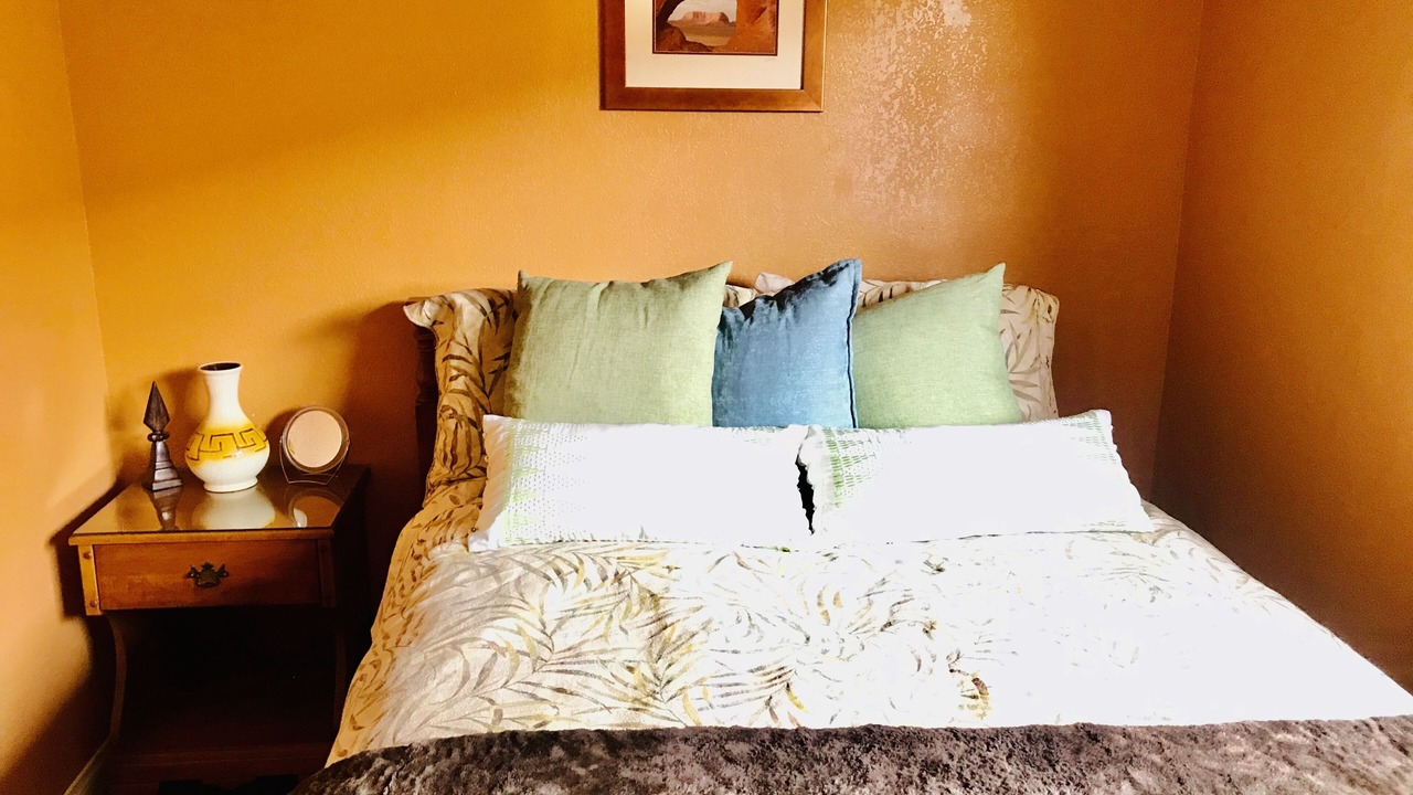 Photo of Bedroom in La Quinta Cove