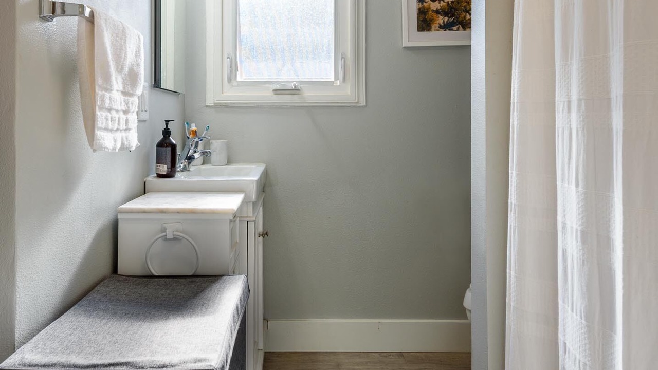 Photo of Bathroom in Carpinteria