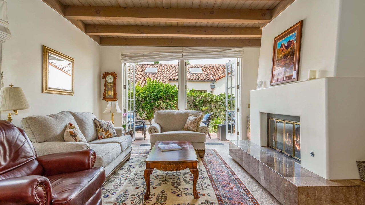 Photo of Livingroom in Laguna