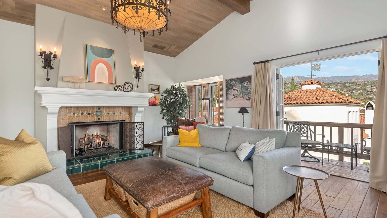Photo of Livingroom in Laguna