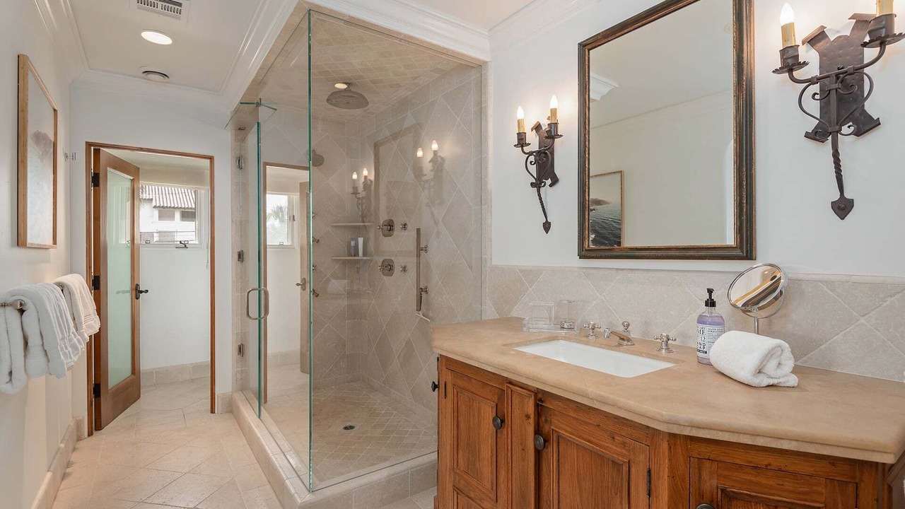 Photo of Bathroom in Laguna