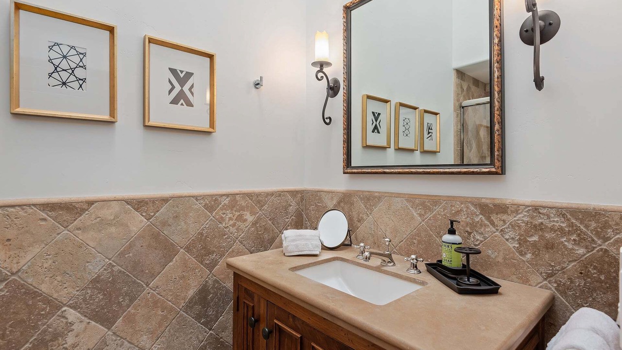 Photo of Bathroom in Laguna