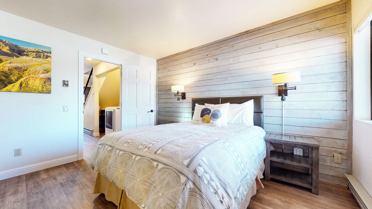 Photo of Bedroom in Mammoth Lakes
