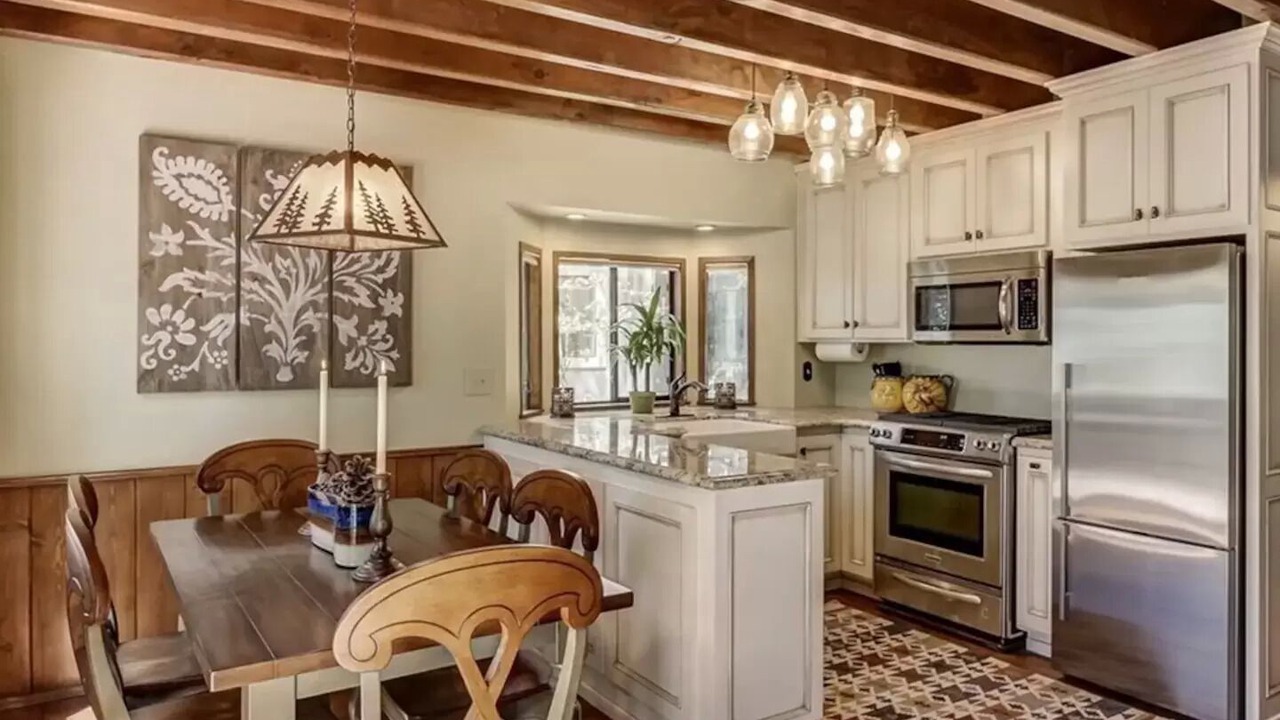 Photo of Kitchen in Arrowhead Villas