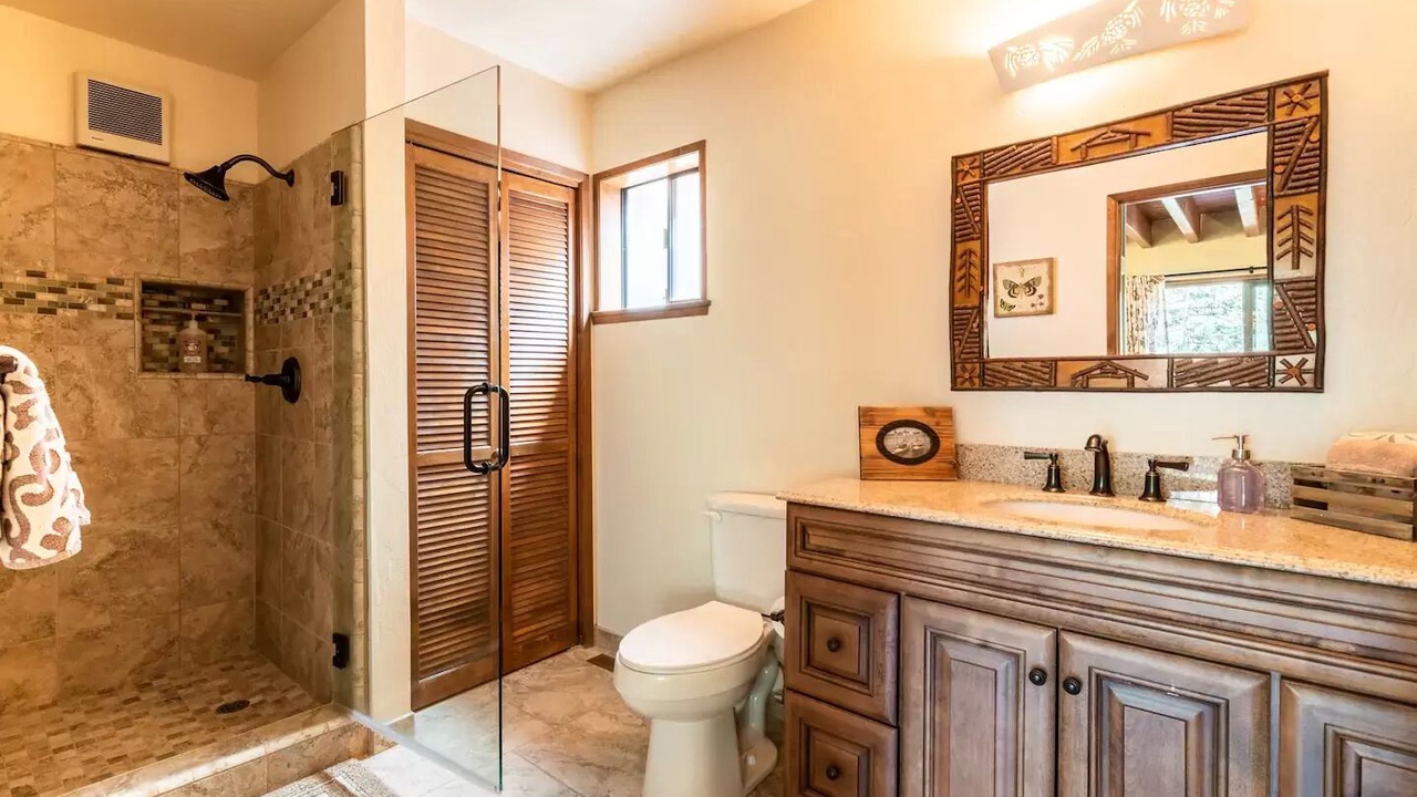 Photo of Bathroom in Arrowhead Villas