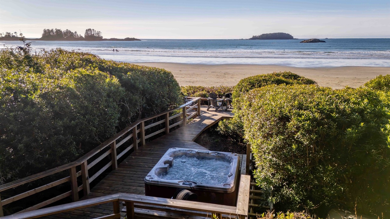 Photo of Others in Tofino