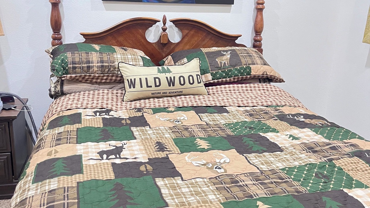 Photo of Bedroom in Fish Camp