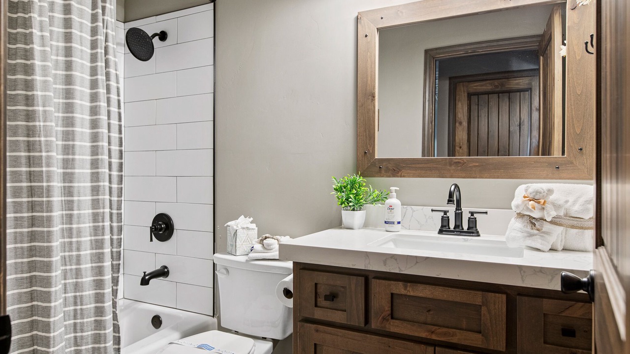 Photo of Bathroom in Woodlands