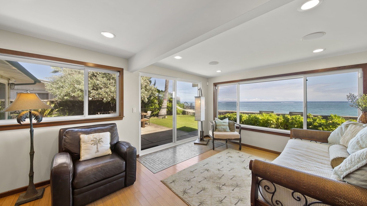 Photo of Bedroom in Waialua