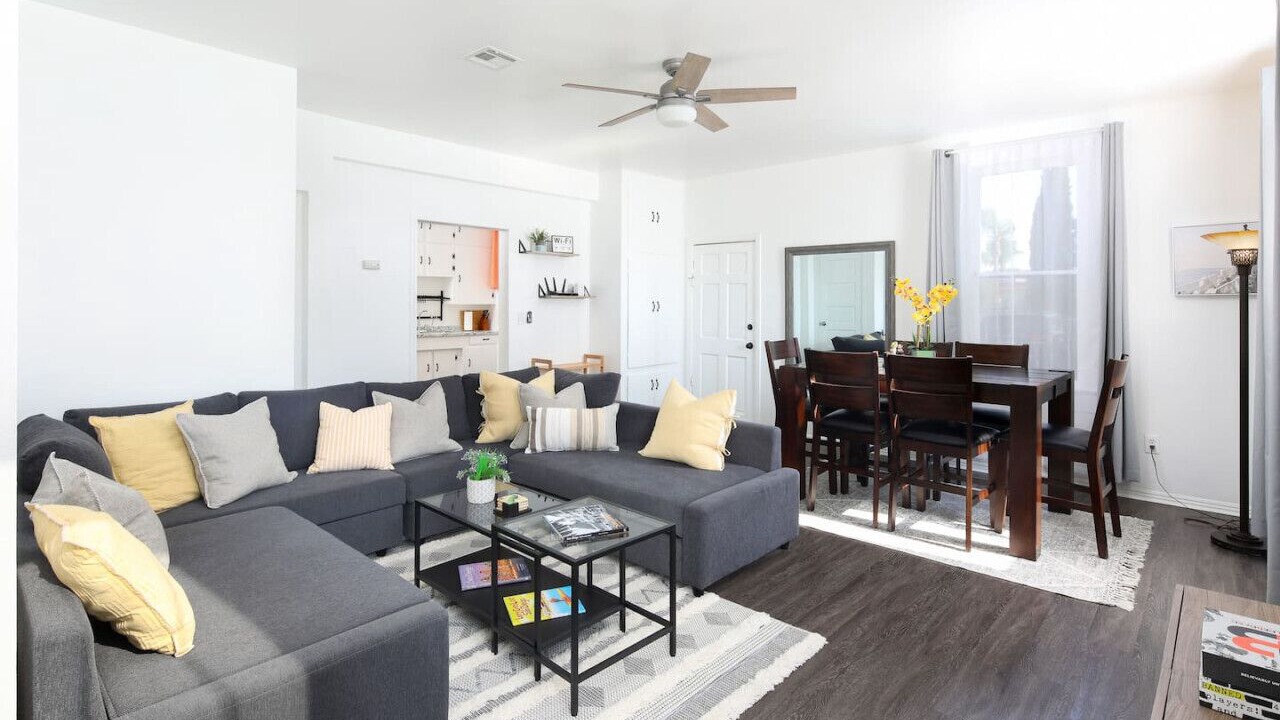Photo of Livingroom in Golden Hill