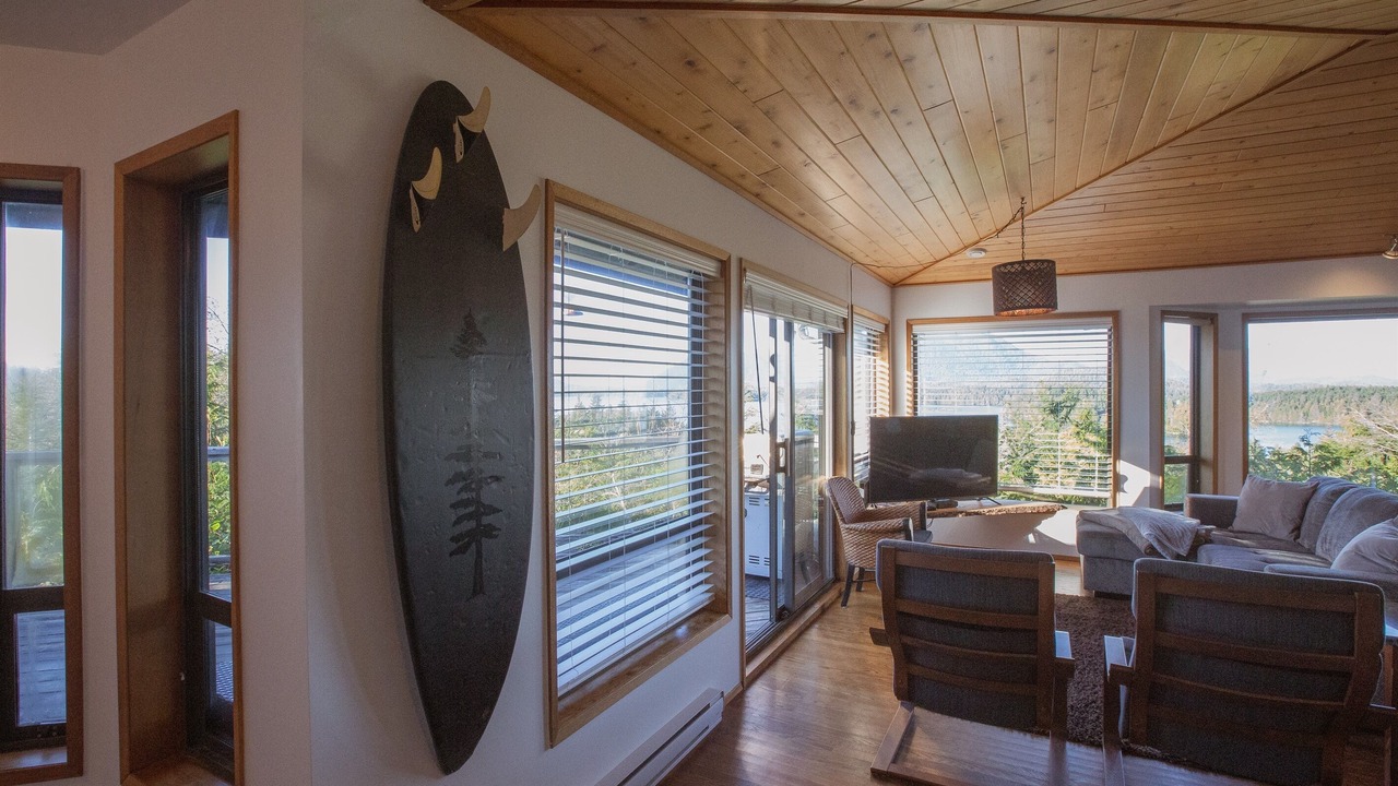 Photo of Livingroom in Tofino