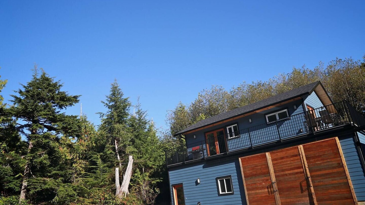 Photo of Others in Tofino