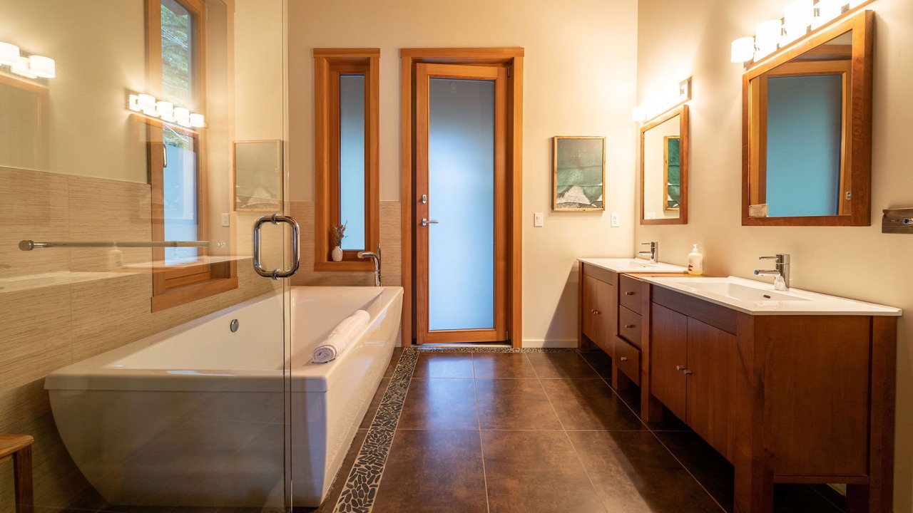 Photo of Bathroom in Tofino