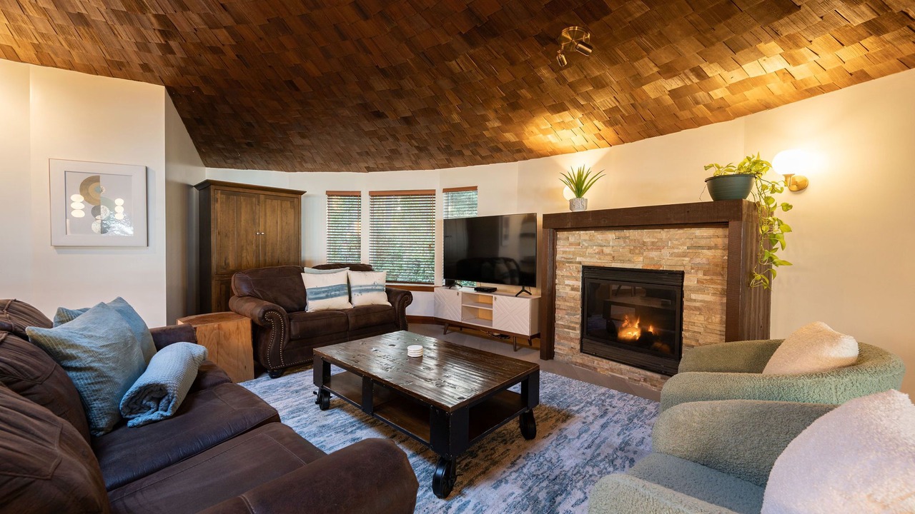 Photo of Livingroom in Tofino