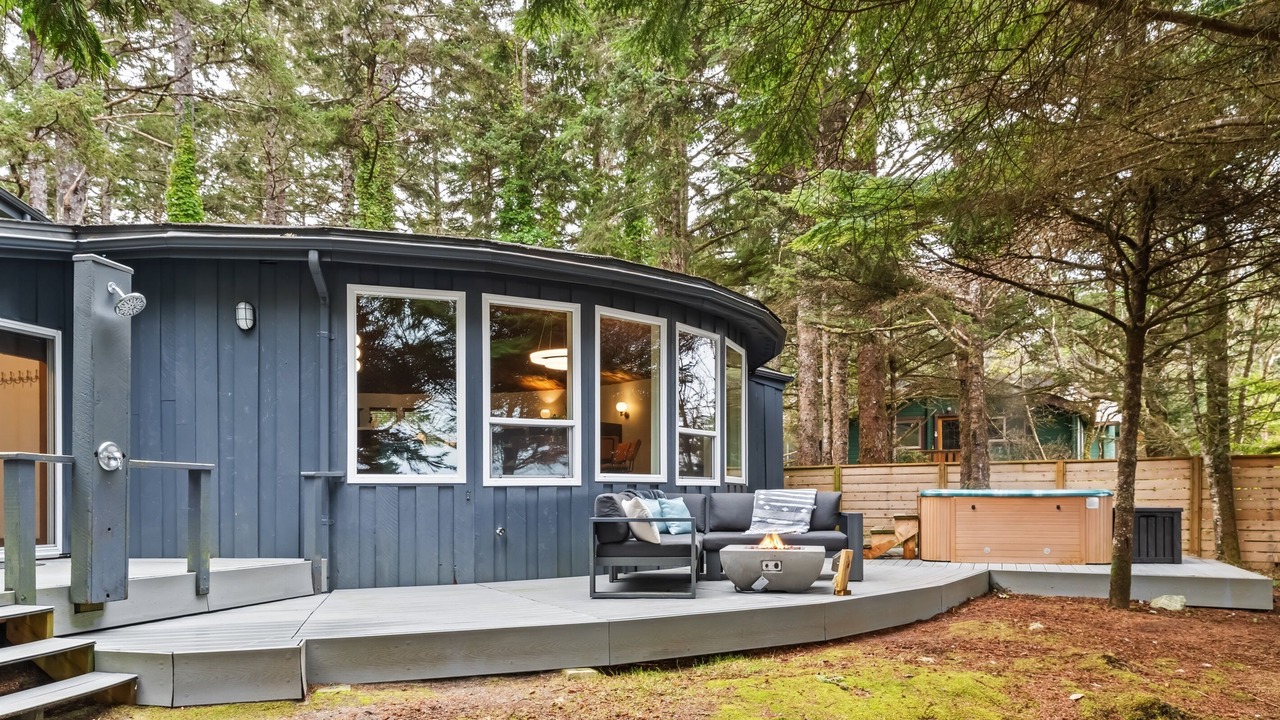 Photo of Others in Tofino