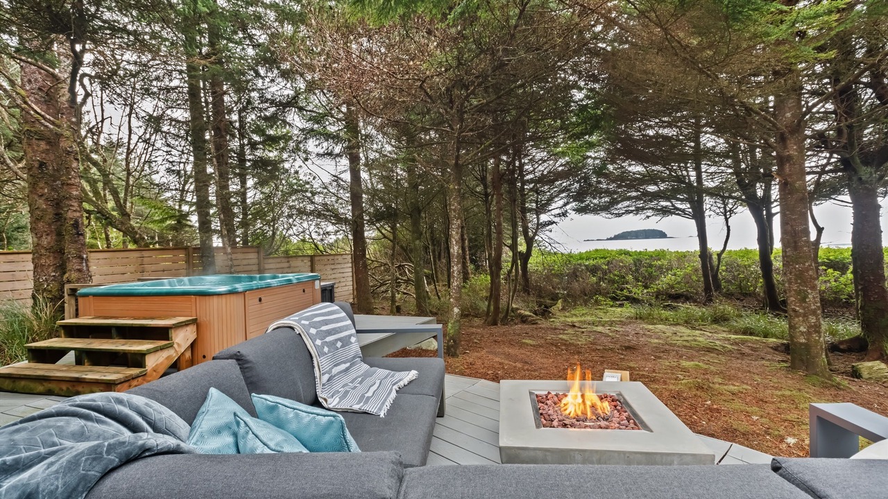 Photo of Others in Tofino