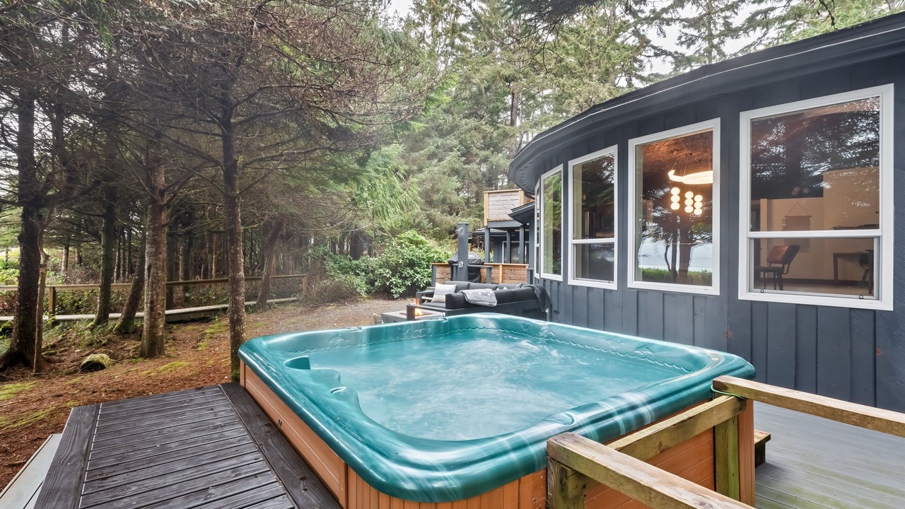 Photo of Others in Tofino