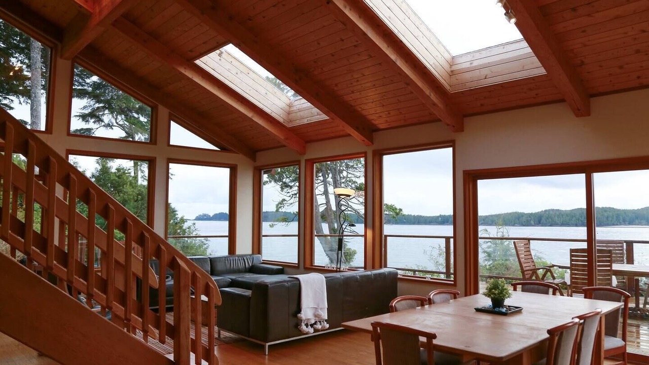 Photo of Bedroom in Tonquin Beach