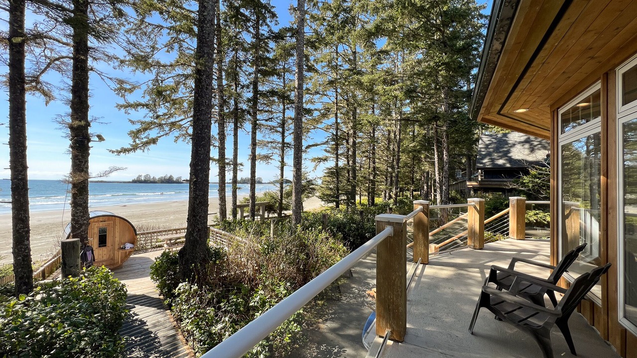 Photo of Others in Tofino