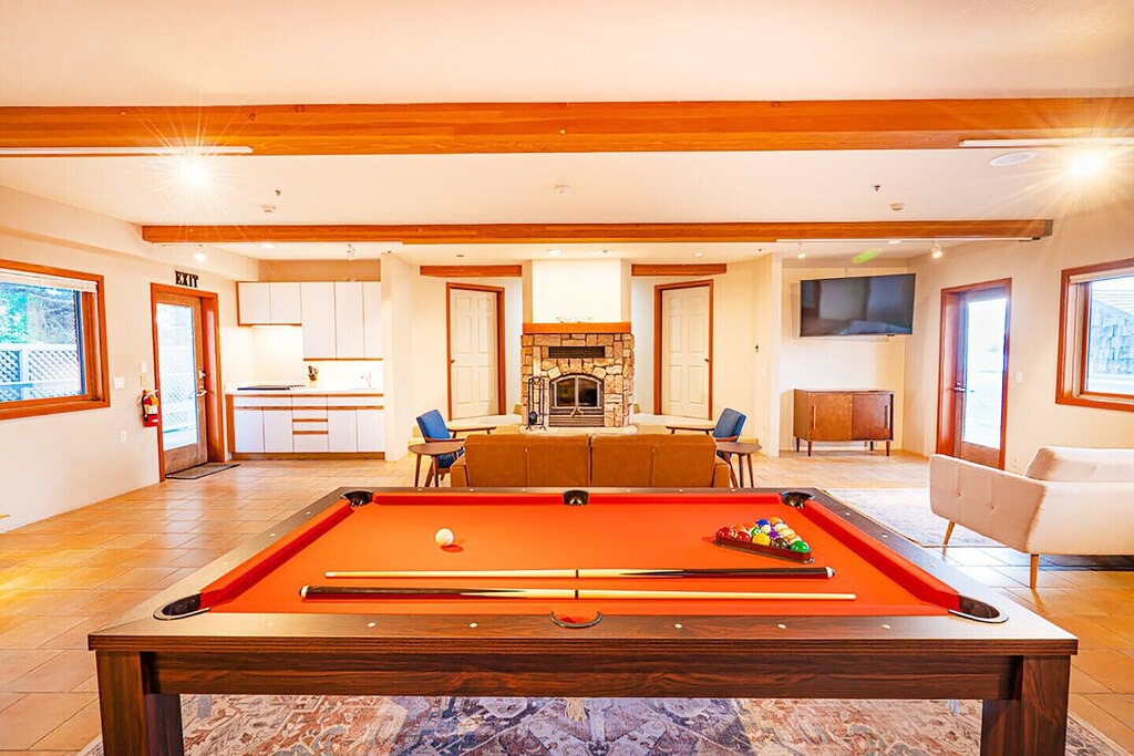 Photo of Livingroom in El Granada