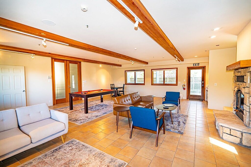 Photo of Livingroom in El Granada
