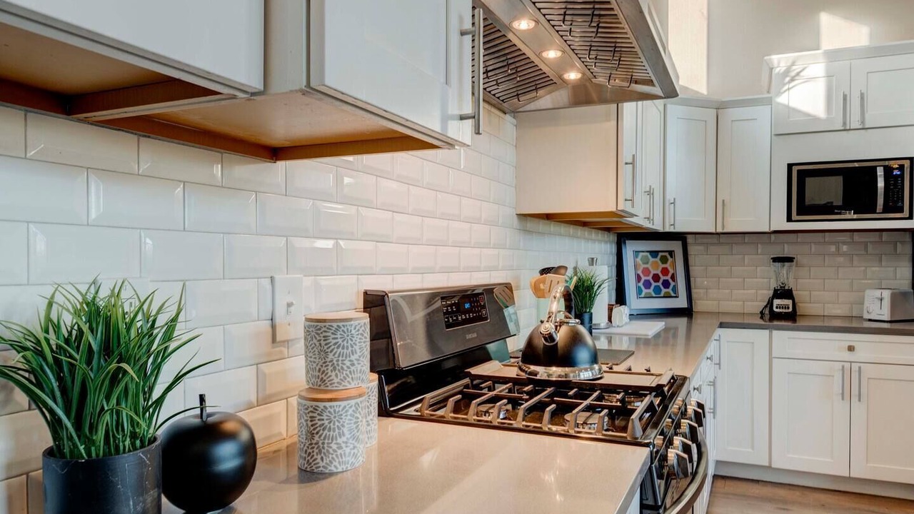 Photo of Kitchen in West University