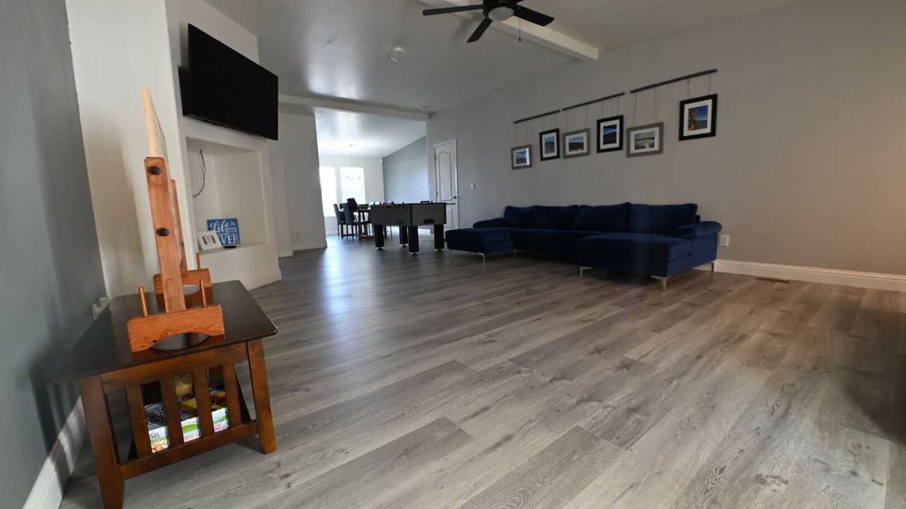 Photo of Livingroom in Parker Strip