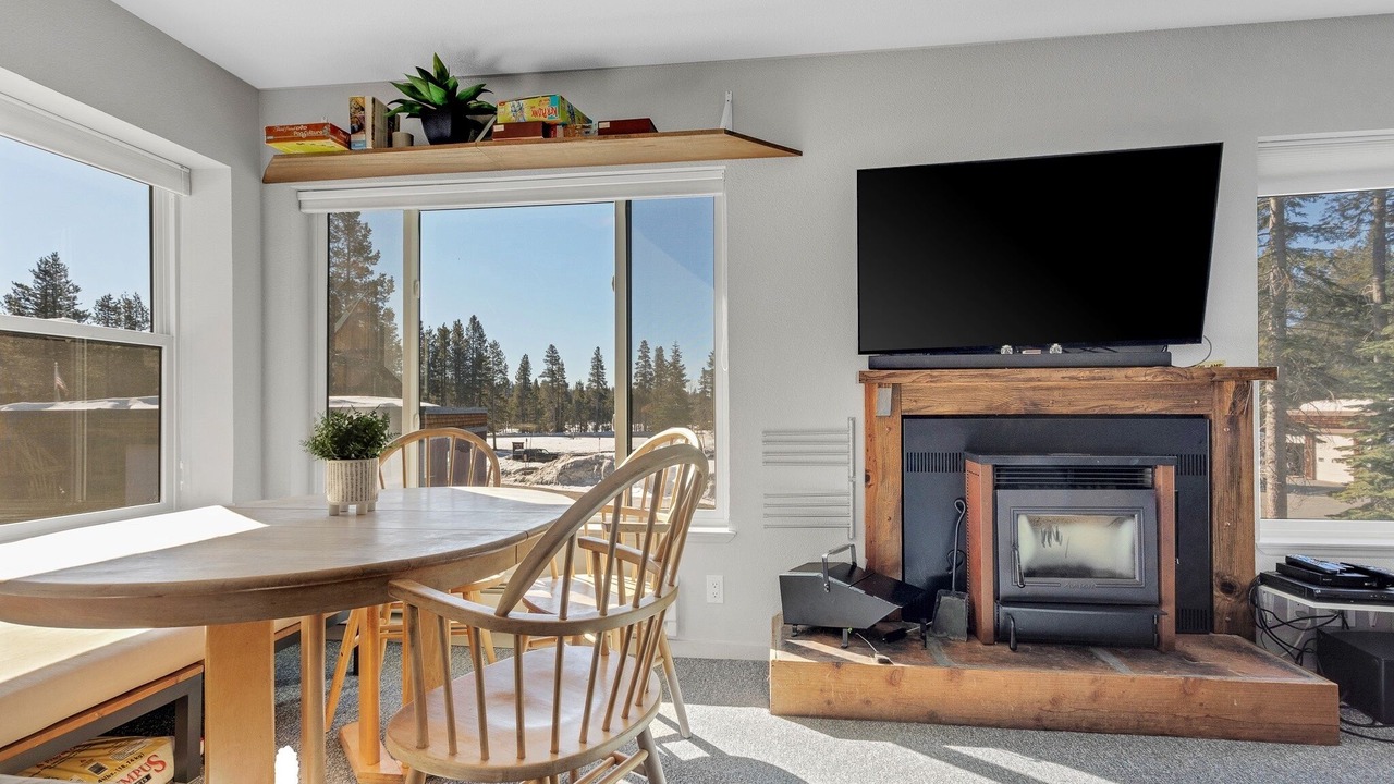 Photo of Livingroom in Bear Valley