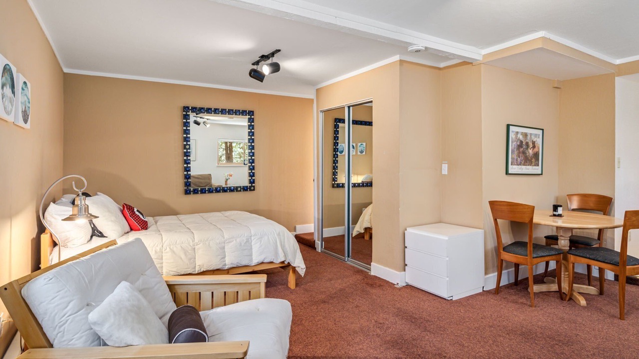 Photo of Bedroom in Bear Valley