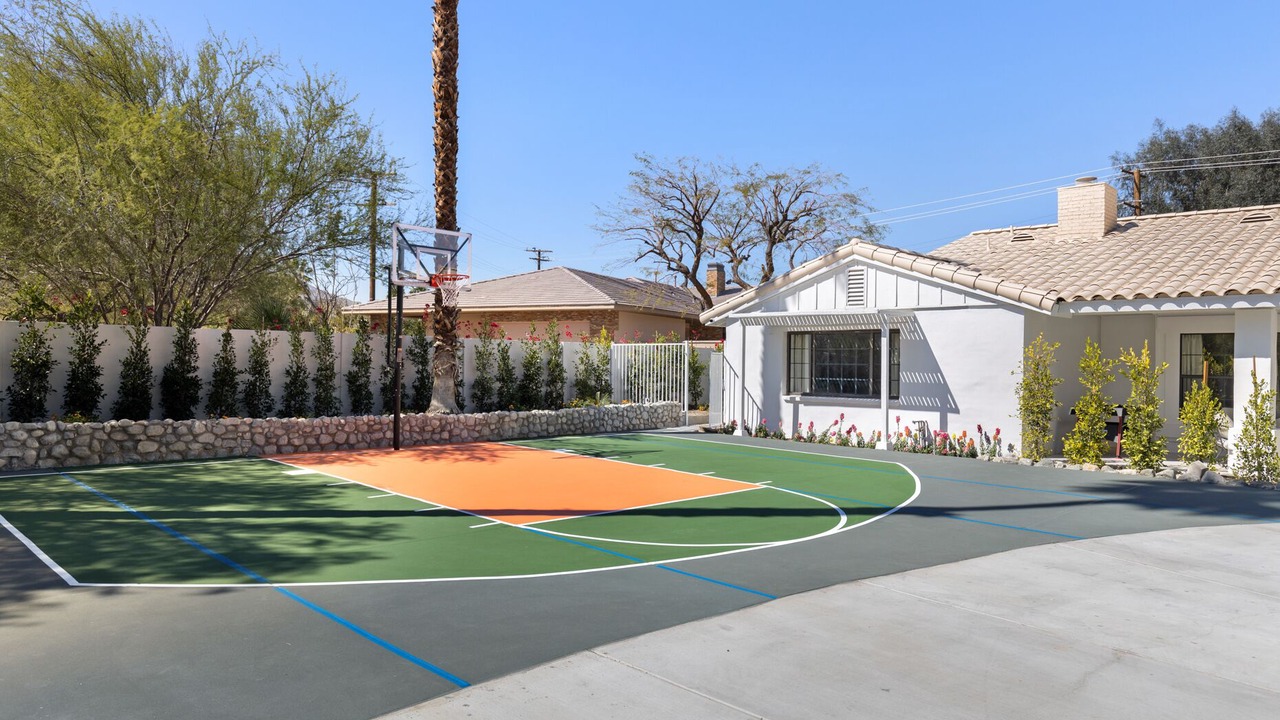 Photo of Others in Racquet Club West