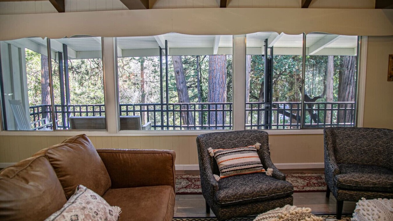 Photo of Livingroom in Idyllwild