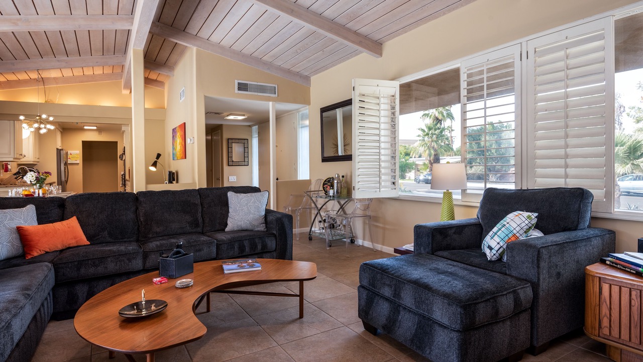 Photo of Livingroom in Palm Desert