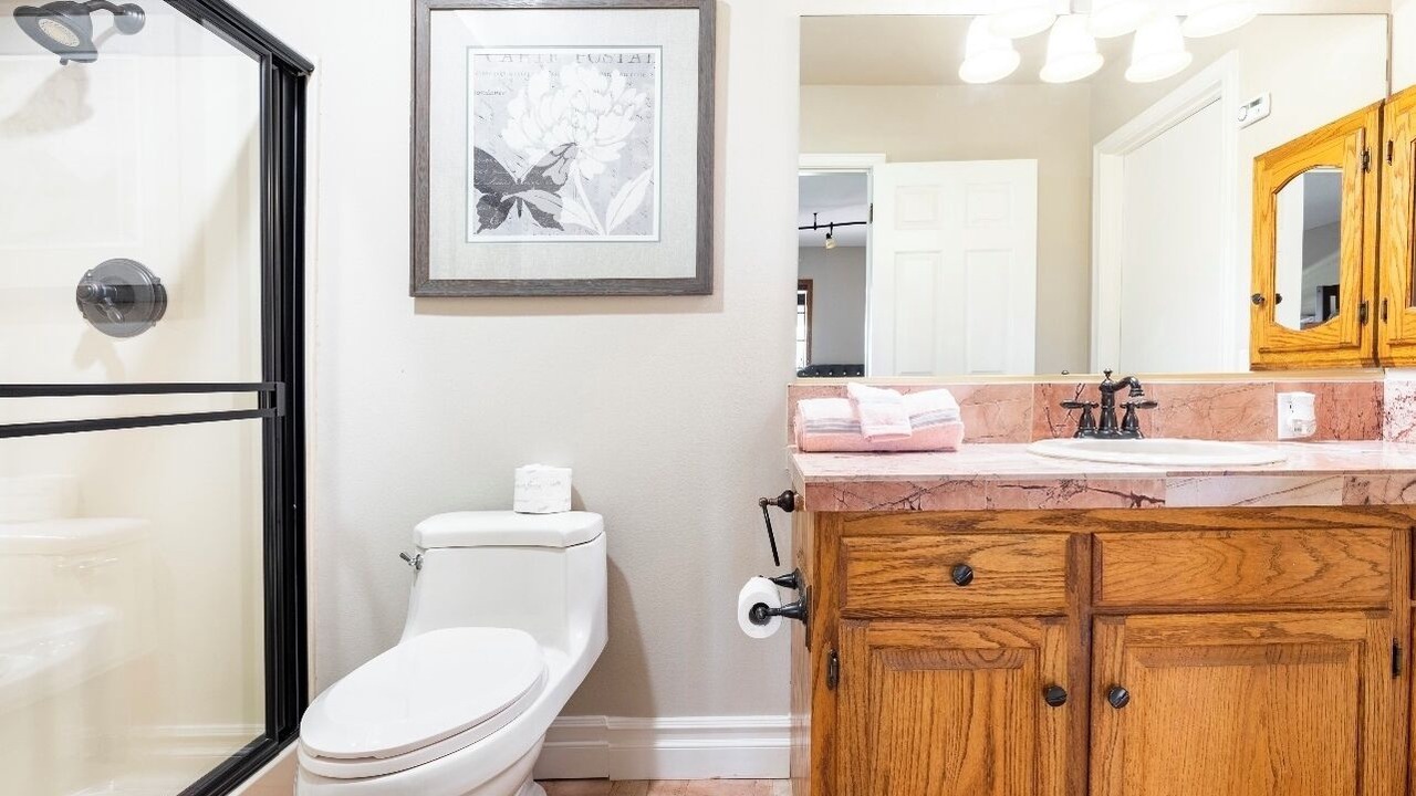 Photo of Bathroom in Valley Center