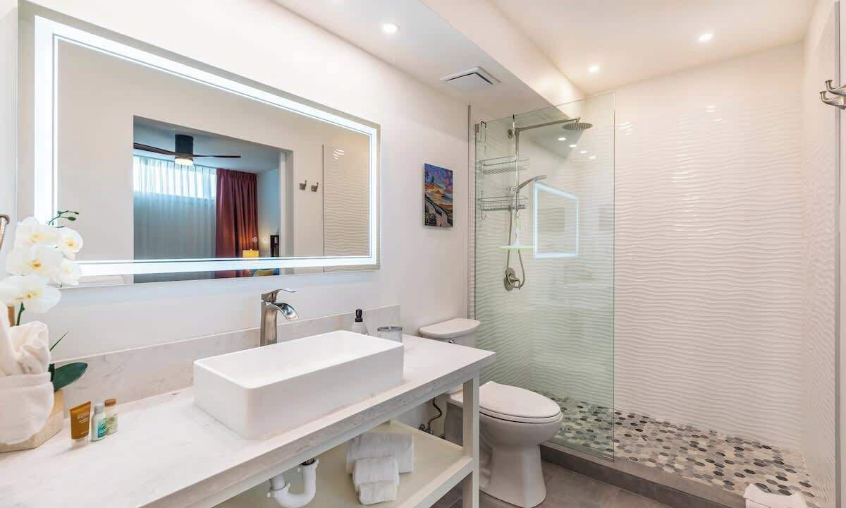 Photo of Bathroom in Kuau