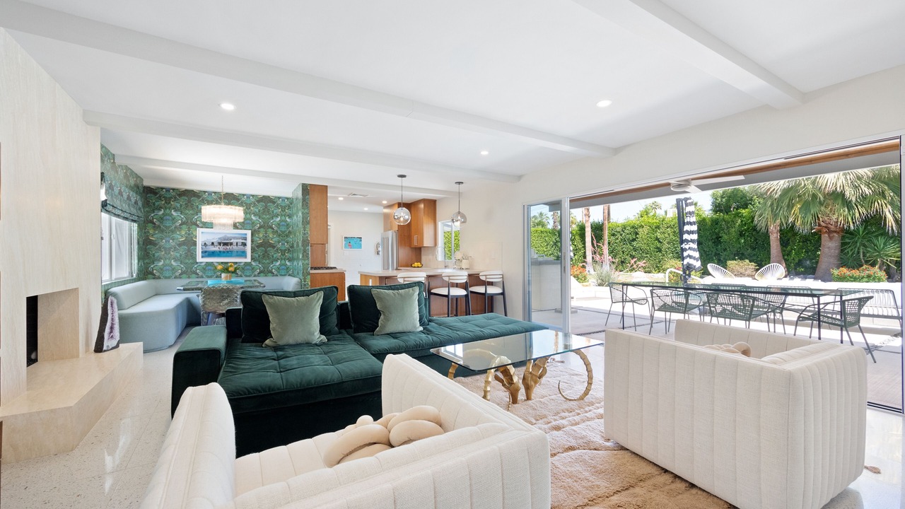 Photo of Livingroom in Tahquitz River Estates