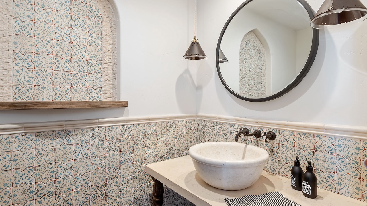 Photo of Bathroom in Carpinteria