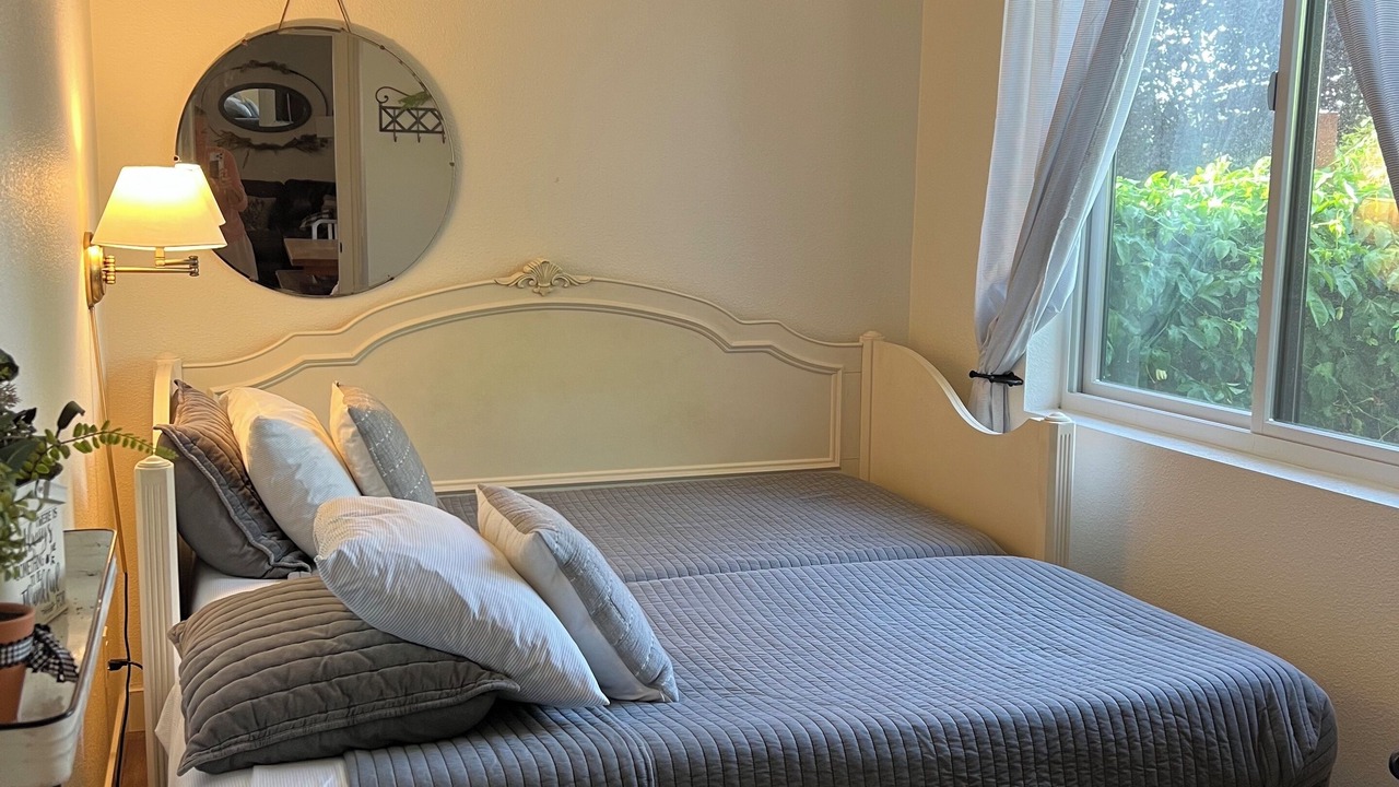 Photo of Bedroom in Valley Center