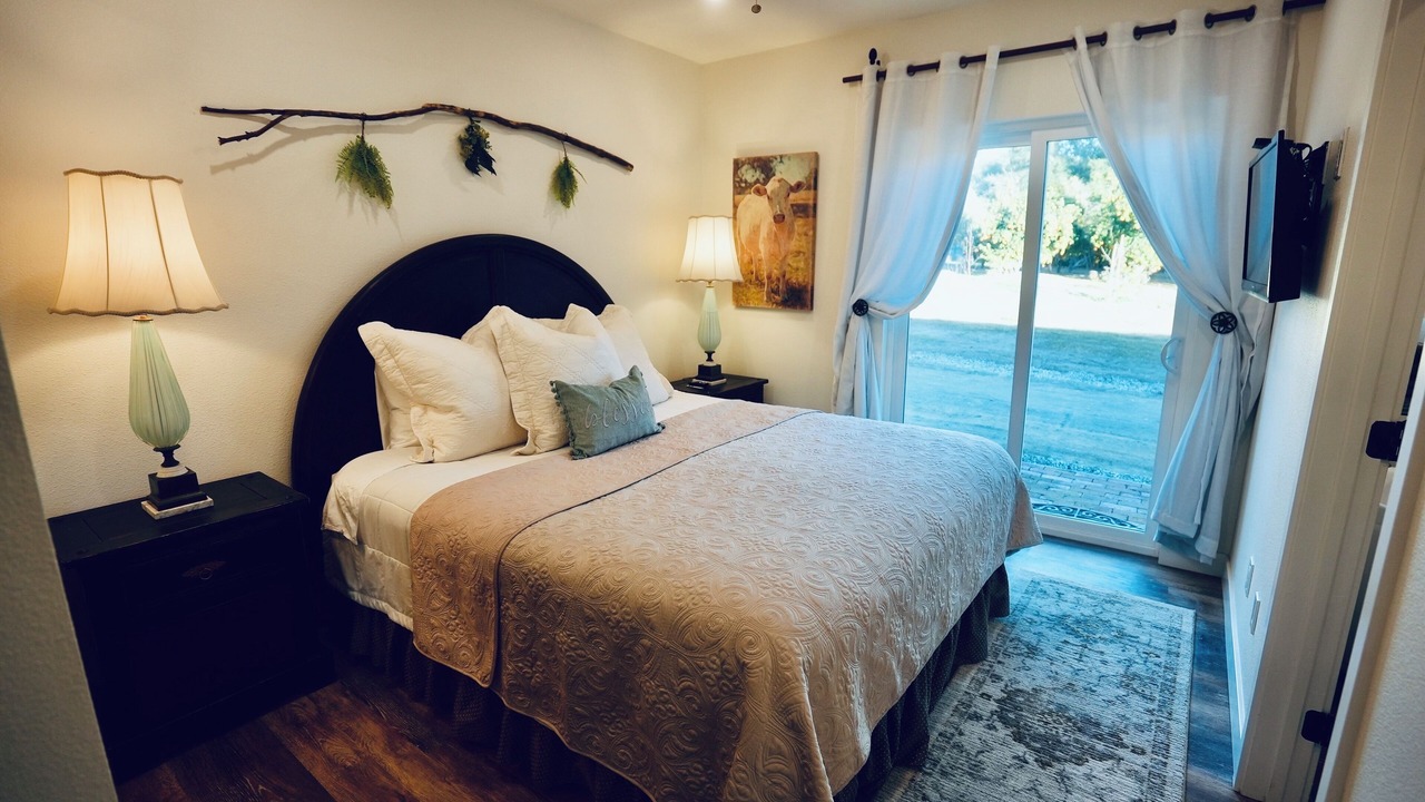 Photo of Bedroom in Valley Center