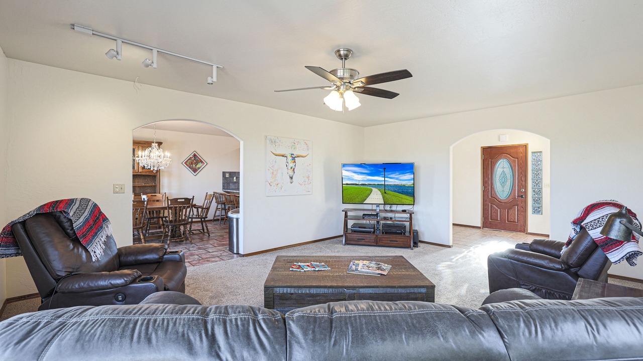Photo of Livingroom in Wickenburg