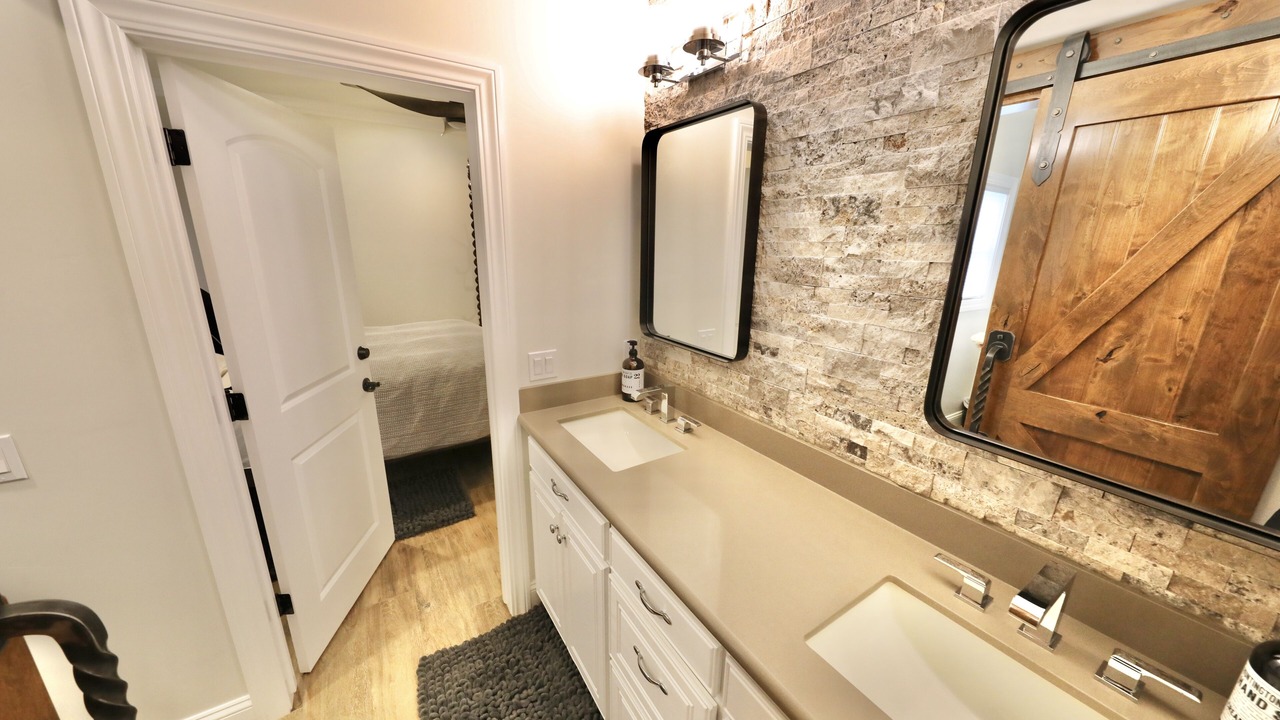 Photo of Bathroom in South Redlands
