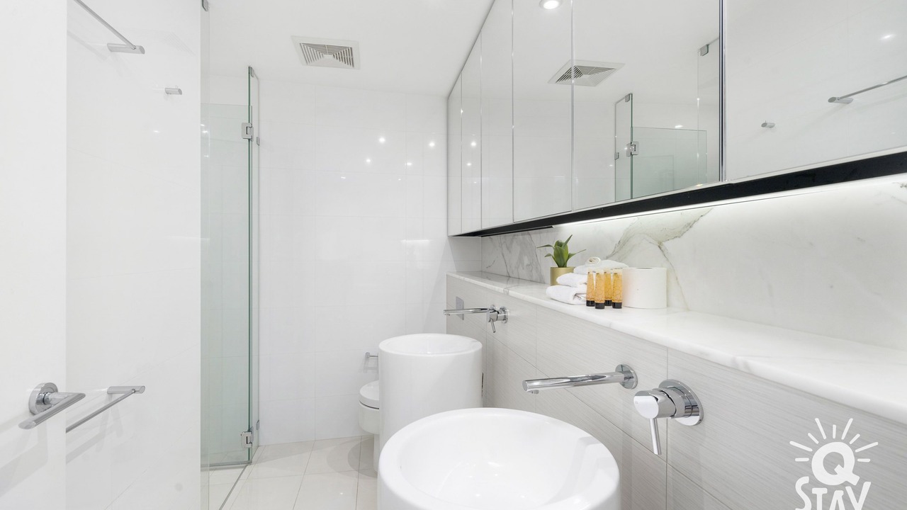 Photo of Bathroom in Broadbeach