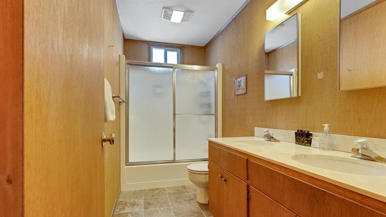 Photo of Bedroom in Bear Valley